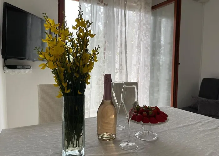 Apartment Miki, Okrug Gornji,
